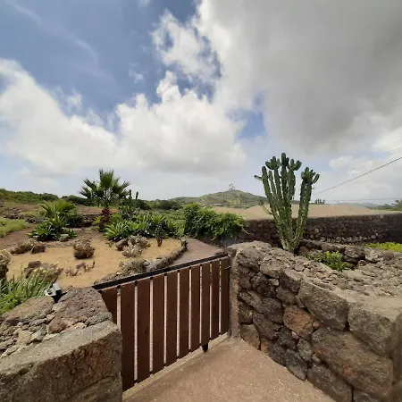 Dammuso Nespolo Pantelleria